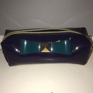 cosmetic bag